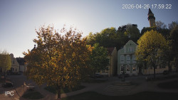 Náměstí, Hrad a Trůba