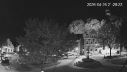 Náměstí, Hrad a Trůba