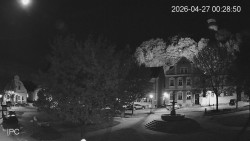 Náměstí, Hrad a Trůba