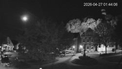 Náměstí, Hrad a Trůba