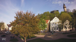 Náměstí, Hrad a Trůba