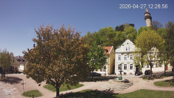 Náměstí, Hrad a Trůba