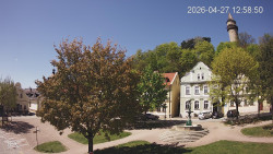 Náměstí, Hrad a Trůba
