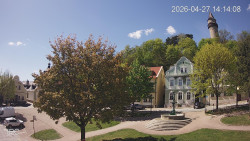 Náměstí, Hrad a Trůba