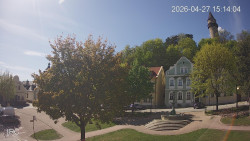 Náměstí, Hrad a Trůba