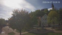 Náměstí, Hrad a Trůba