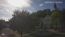 Náměstí, Hrad a Trůba