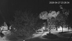 Náměstí, Hrad a Trůba