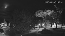 Náměstí, Hrad a Trůba