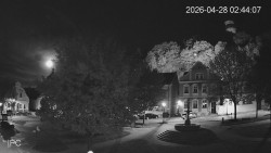 Náměstí, Hrad a Trůba