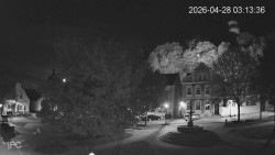 Náměstí, Hrad a Trůba