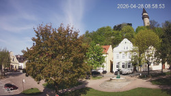 Náměstí, Hrad a Trůba