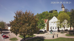 Náměstí, Hrad a Trůba