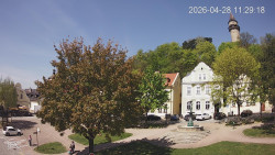 Náměstí, Hrad a Trůba