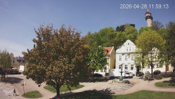 Náměstí, Hrad a Trůba