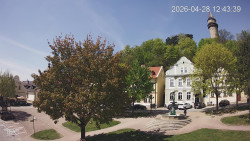 Náměstí, Hrad a Trůba