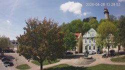 Náměstí, Hrad a Trůba