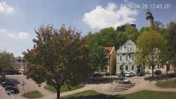 Náměstí, Hrad a Trůba