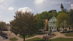 Náměstí, Hrad a Trůba