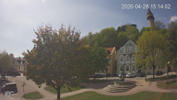 Náměstí, Hrad a Trůba