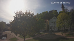 Náměstí, Hrad a Trůba