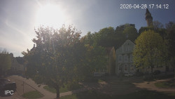 Náměstí, Hrad a Trůba