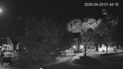 Náměstí, Hrad a Trůba