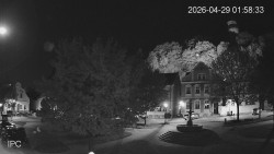 Náměstí, Hrad a Trůba