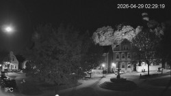 Náměstí, Hrad a Trůba