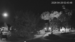 Náměstí, Hrad a Trůba