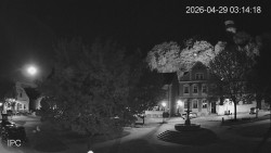 Náměstí, Hrad a Trůba