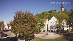 Náměstí, Hrad a Trůba