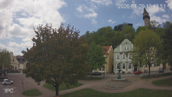 Náměstí, Hrad a Trůba