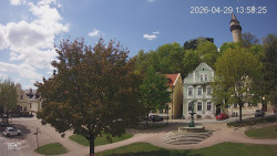 Náměstí, Hrad a Trůba