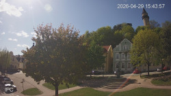 Náměstí, Hrad a Trůba