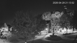 Náměstí, Hrad a Trůba