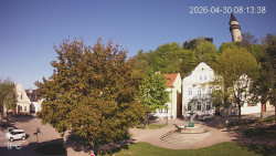 Náměstí, Hrad a Trůba