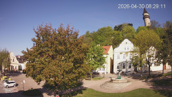 Náměstí, Hrad a Trůba