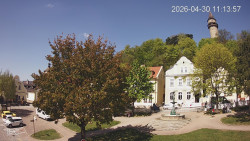 Náměstí, Hrad a Trůba