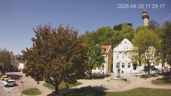 Náměstí, Hrad a Trůba
