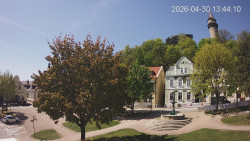 Náměstí, Hrad a Trůba