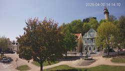 Náměstí, Hrad a Trůba