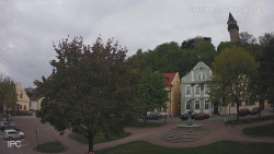 Náměstí, Hrad a Trůba