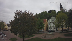 Náměstí, Hrad a Trůba