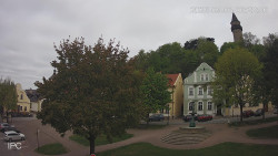 Náměstí, Hrad a Trůba