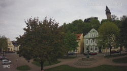 Náměstí, Hrad a Trůba