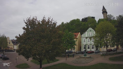 Náměstí, Hrad a Trůba