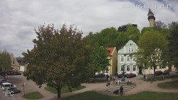 Náměstí, Hrad a Trůba