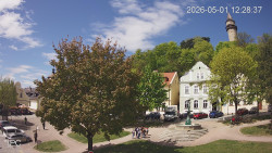 Náměstí, Hrad a Trůba