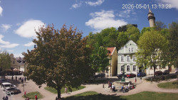 Náměstí, Hrad a Trůba
